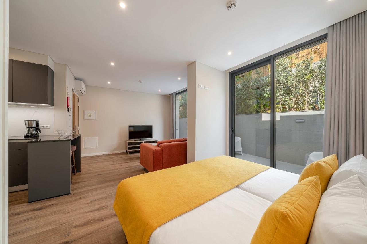 Monumental Plaza By Petit Hotels Funchal  Bagian luar foto