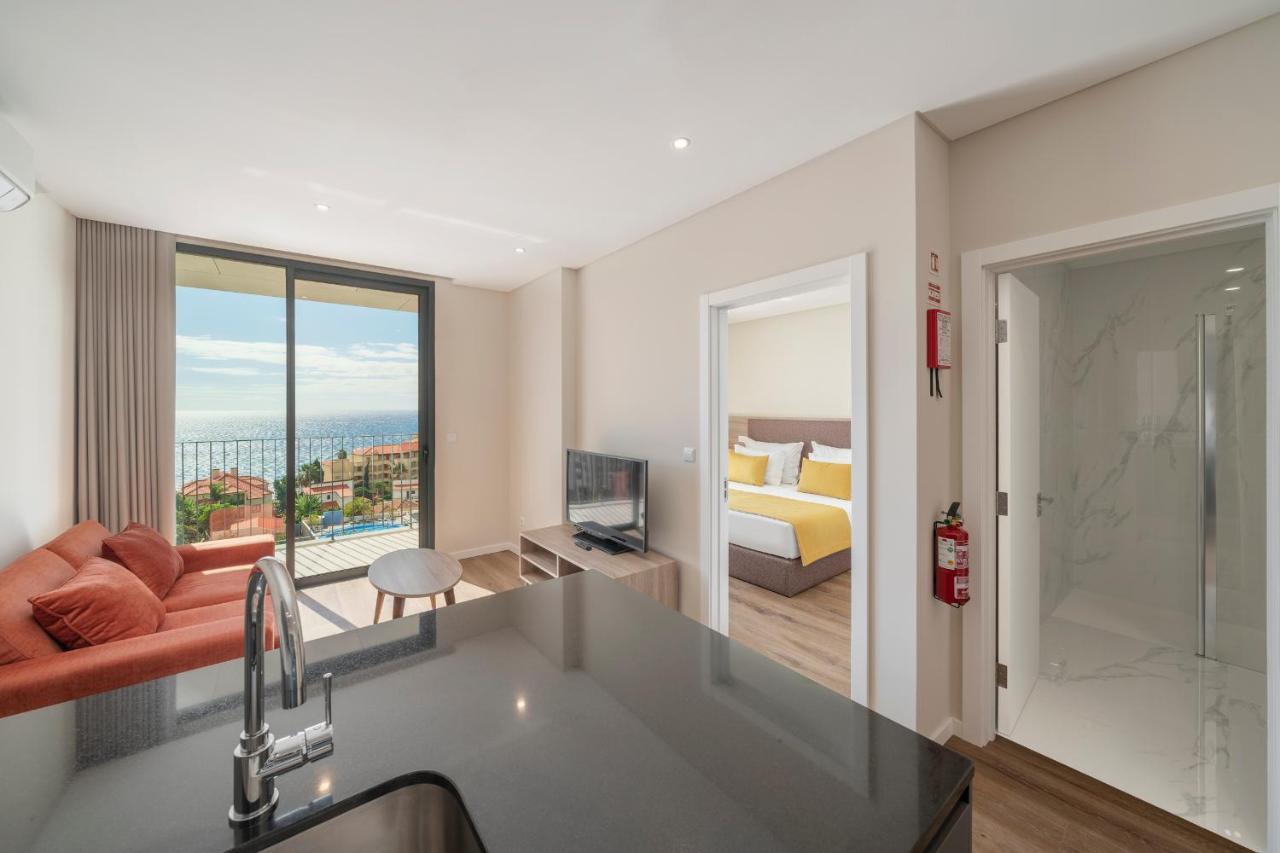 Monumental Plaza By Petit Hotels Funchal  Bagian luar foto