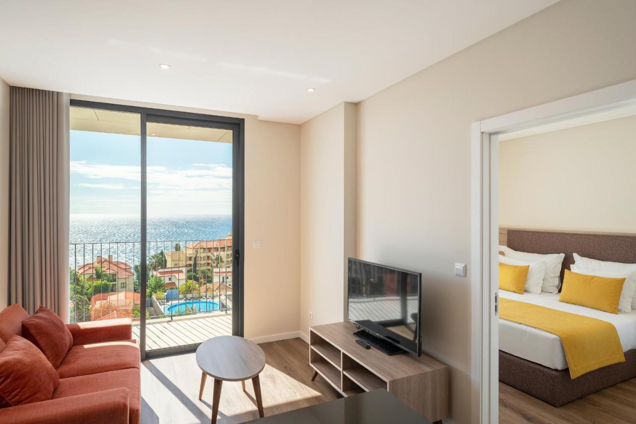 Monumental Plaza By Petit Hotels Funchal  Bagian luar foto
